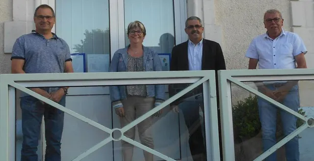 photo de gauche à droite : michel abraham, 3e adjoint ; nadège poilvilain, 2e adjoint ; le maire, bruno boulay, et le 1er adjoint, gérard lenoir. &copy; ouest-france
