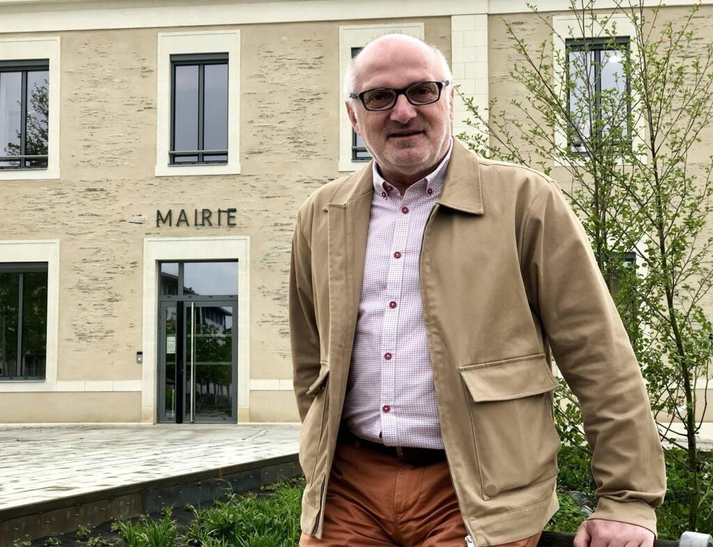 Le maire de Verrières surpris de lopération « bande cyclable sauvage »  mais prêt au dialogue - Angers.maville.com