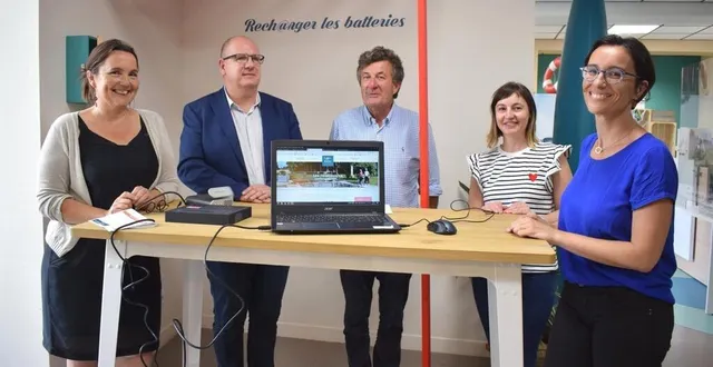 photo catherine paulouin, jean-françois zalesny, pascal lelièvre, christelle fleury et pascaline vannier ont présenté les fonctionnalités du nouveau site internet de l’office de tourisme. &copy; ouest-france