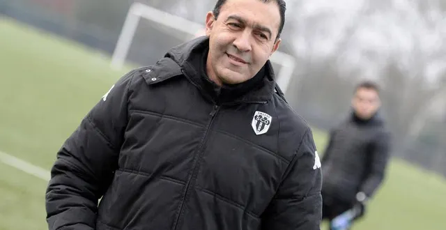 photo ayoub yousfi et jaly mouaddib rejoingnent angers sco. il fera partie du groupe pro 2, passerelle entre l’équipe première de stéphane moulin et la réserve (n2) d’abdel bouhazama (photo). &copy; sébastien aubinaud