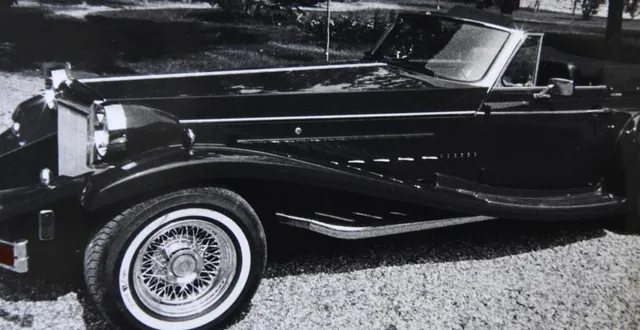 photo les voitures clénet n’étaient fabriquées qu’à quelques centaines d’exemplaires pour de riches clients. comparable à cette voiture, la série 3 qui a disparu est plus rare et plus luxueuse encore. &copy; archives co