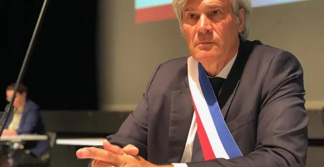 photo stéphane le foll est élu maire du mans pour six ans. &copy; le maine libre