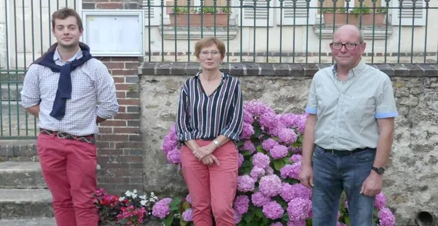 photo patrick pasquier, le maire (à droite) et ses deux adjoints micheline cailly et euxane outin. &copy; ouest-france