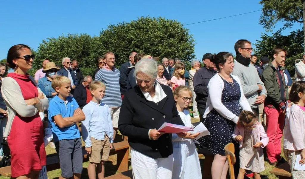 Locarn. Une cérémonie en plein air au pardon de Sainte Barbe