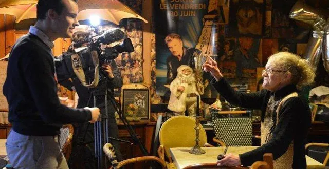 photo la mère lapipe durant le tournage du reportage diffusé au jt de tf1. &copy; pierrick bourgault