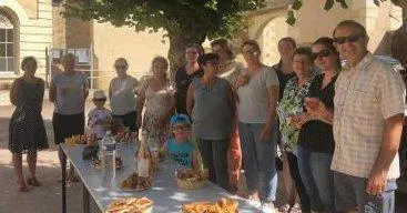 photo élus, personnels et enseignants ont fait front pendant la crise. &copy; le maine libre