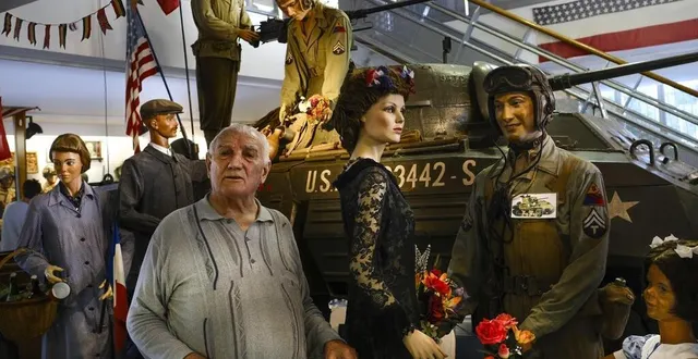 photo dans son musée, roger est intarissable. son envie de témoigner et de transmettre ne l’a jamais quitté. &copy; photo archives le maine libre – denis lambert