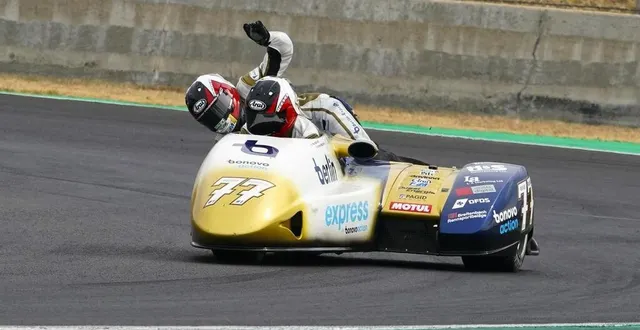 photo le duo tim reeves/kevin rousseau a fait parler la poudre à magny-cours pour l’ouverture de la saison en championnat de france. &copy; arnaud despelchain
