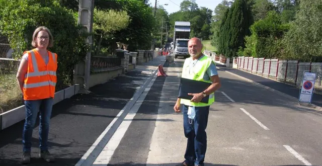 photo alain godet, maire adjoint et séverine besnard, de la communauté de communes, ont supervisé la finition des travaux. &copy; ouest-france