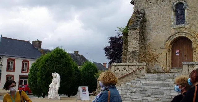 photo la statue de saint-michel terrassant le dragon a été restaurée en 2012. &copy; le maine libre