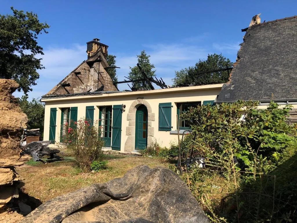 TÉMOIGNAGE. Incendie à Josselin. « C’est toute une vie de souvenirs qui part en fumée