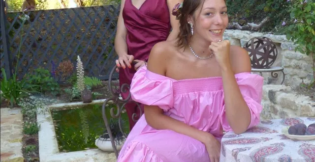 photo au premier plan, séléna boisjoly : « je suis issue d’un milieu d’artistes et ne pouvais aller que vers la création » ; marie haennequet en arrière-plan : « la danse me donne une force et une confiance en la possibilité de me réaliser ». &copy; ouest-france