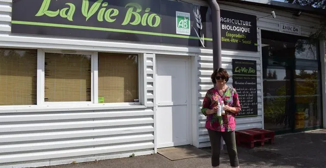 photo anne-lise normand avec des produits chevalait de la gamme claio. &copy; ouest-france