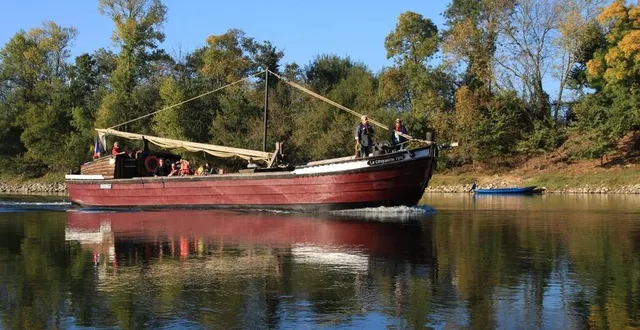 photo le nom « le cinquième vent » a été choisi en hommage au marinier jacques robin. &copy; les chalandoux