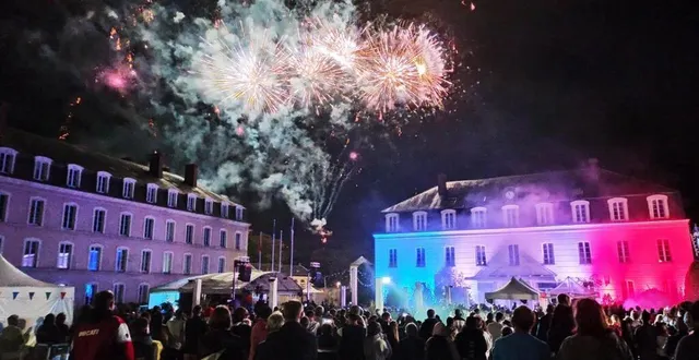 photo la journée festive de l’appel de la liberté s’est achevée avec un grand feu d’artifice. &copy; ouest-france