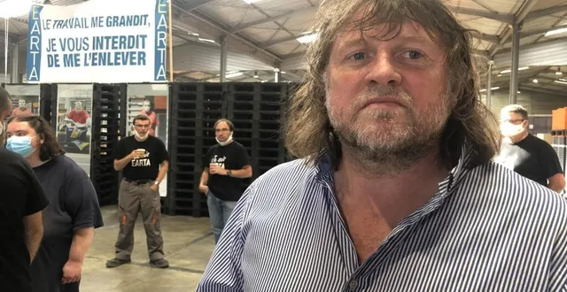 photo didier rio, le gérant de earta à voivres-lès-le-mans, combatif, a reçu la visite de stéphane le foll qui a plaidé la causede cette entreprise adaptée. &copy; ouest-france