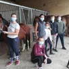 photo laure hakim (5e en partant de la droite) aime partager sa passion du cheval