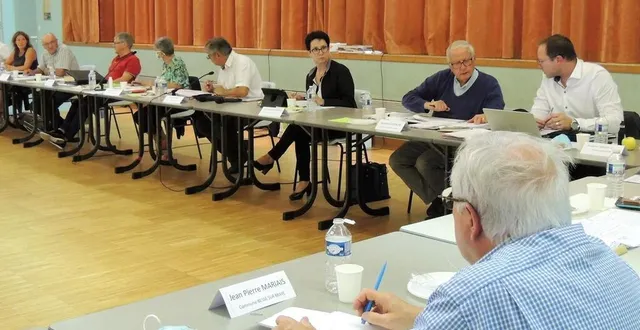 photo séance de rentrée pour le conseil communautaire des vallées de la braye et de l’anille. &copy; le maine libre