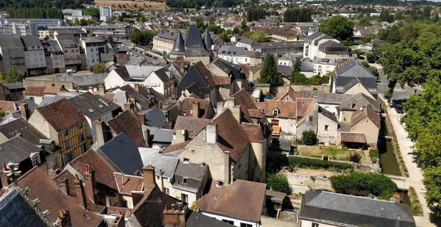 photo le clocher offre un superbe panorama. &copy; le maine libre