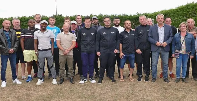 photo les joueurs de foot sont prêts pour la nouvelle saison de championnat. &copy; ouest-france