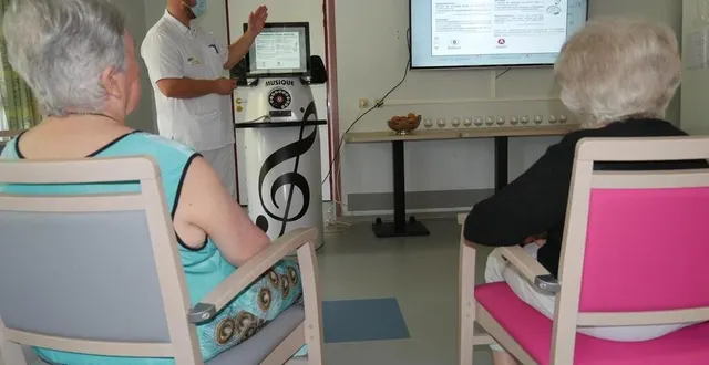 photo la borne permet aux résidents de jouer et d’écouter de la musique. &copy; le maine libre