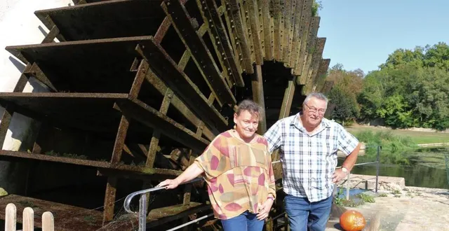 photo isabelle monnet et patrick coiffé, secrétaire et président de l’association de sauvegarde des moulins et rivières de la sarthe. &copy; ouest-france
