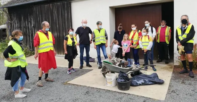photo samedi matin, treize audonniens ont ramassé des déchets en campagne. &copy; ouest-france