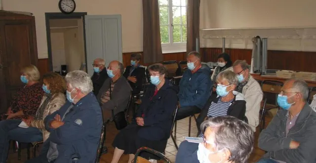 photo vingt-cinq personnes participaient à l’assemblée. &copy; ouest-france