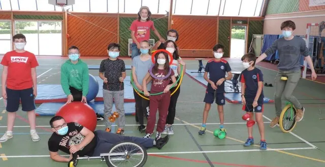 photo les élèves choisissent les activités parmi le jonglage, le monocycle, les équilibres… &copy; ouest-france
