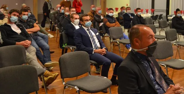 photo soixante-dix adhérents ont participé aux travaux. &copy; ouest-france