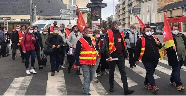 photo pour sauver sa peau, la sarl earta (250 salariés) se mobilise depuis plusieurs semaines. sans que ni élus ni état n’aient pu, pour l’instant, lui venir en aide. &copy; archives ouest-france.