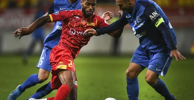 photo julio donisa a marqué son troisième but de la saison 2020-2021 face à villefranche-beaujolais ce vendredi 2 octobre et offre la deuxième victoire des sang et or. &copy; archive le maine libre – denis lambert
