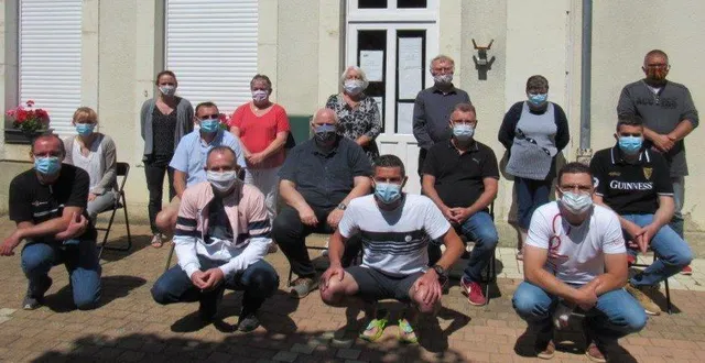 photo les membres du conseil municipal de courgains. &copy; le maine libre