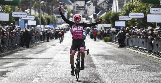 photo samuel leroux remporte en solitaire le 50e paris-connerré. &copy; le maine libre - denis lambert