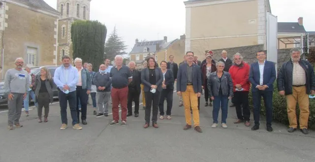 photo l’ensemble des élus de la communauté de communes sud sarthe. &copy; ouest-france