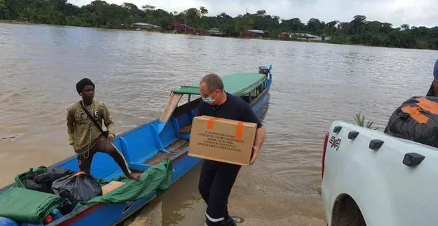 photo les voyages en pirogue n’étaient pas de tout repos. &copy; le mans