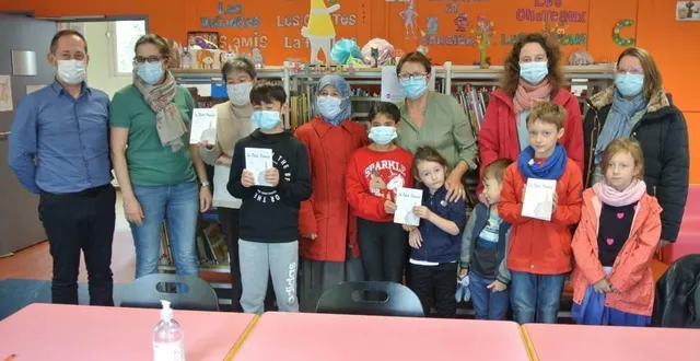 photo jean-yves breteau, nabila duluard et les habitants du quartier nord-est, vont participer à « une aventure qui a pour but de fédérer les habitants du quartier ». &copy; le maine libre