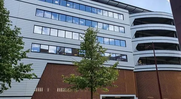 photo le nouvel immeuble compte sept étages. &copy; vinci