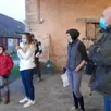 photo une vingtaine de personnes a répondu à l’invitation de laure hakim, la gérante des écuries du val de sem.