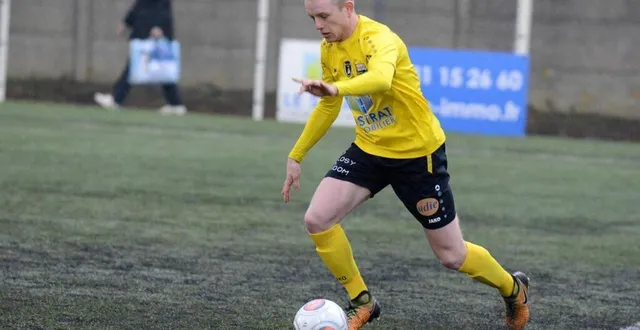 photo le mondevillais édouard ozanne (ici sous les couleurs de son ancien club, asptt caen, qu’il a quitté à l’été 2020) a inscrit un triplé contre ducey-isigny, samedi 10 octobre 2020. &copy; archives ouest-france
