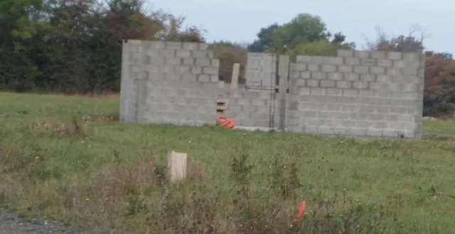 photo la première maison est sortie de terre. &copy; ouest-france