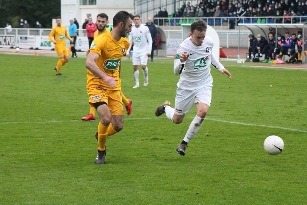 Foug res. L AGL Drapeau sort de la Coupe de France Foug res