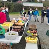 photo le marché d’automne a attiré de nombreux visiteurs.