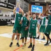 photo la joie des vitréens, larges vainqueurs du derby bretillien sur le parquet de l’union rennes mardi soir.