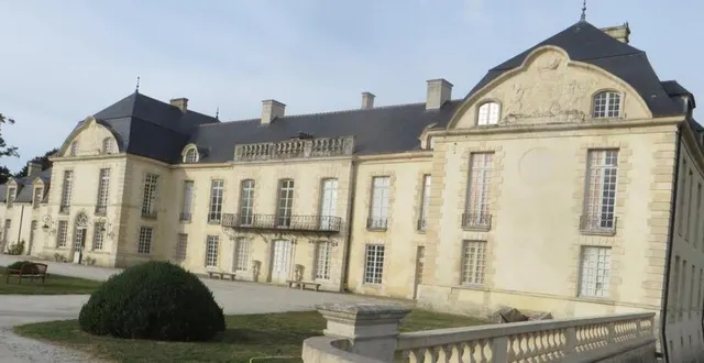 photo le château à découvrir en nocturne, mis en lumière grâce à des illuminations extérieures. &copy; ouest-france