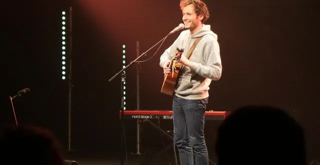 photo vianney a clôturé le concert en interprétant cinq de ses chansons les plus connues. &copy; le maine libre