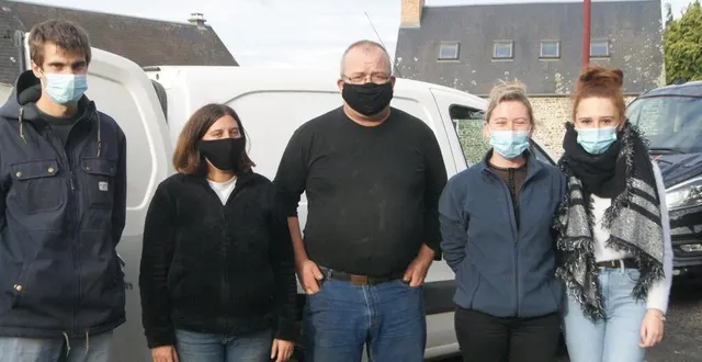 photo les producteurs locaux attendent la clientèle, chaque lundi soir. &copy; ouest-france