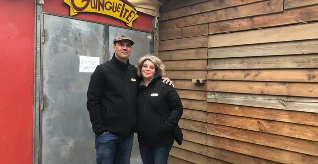 photo pierre et claudie, propriétaires de la guinguette des tanneries passent la main pour s’occuper exclusivement de la guinguette de la gèmerie à arnage. &copy; photo le maine libre