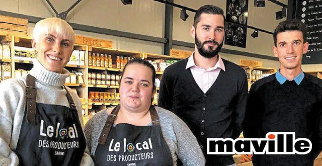 photo léopold gautier (tout à droite), entouré des salariés du local des producteurs.