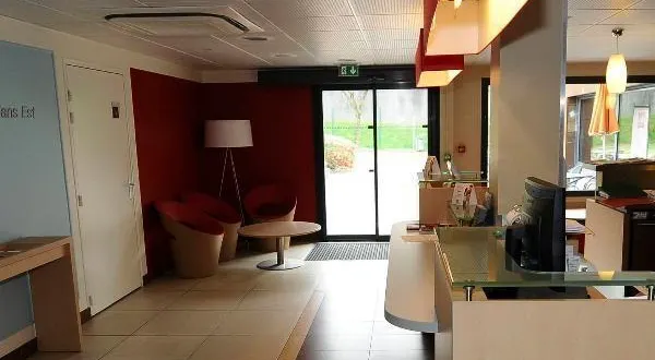 photo les hôtels affichent un chiffre d’affaires atteignant à peine 50 % d’une saison normale. &copy; archives le maine libre – denis lambert